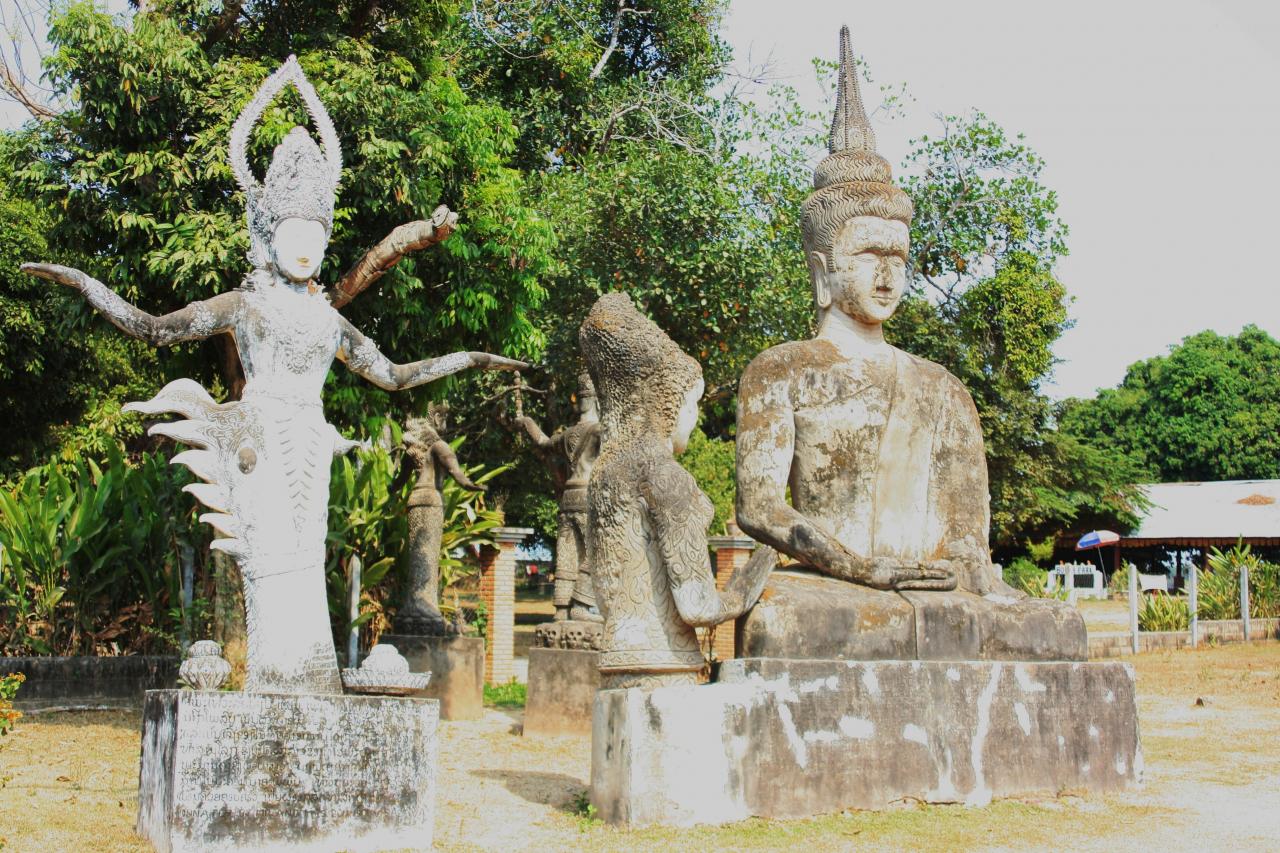XiengKuane Buddha Park... Laos (15)