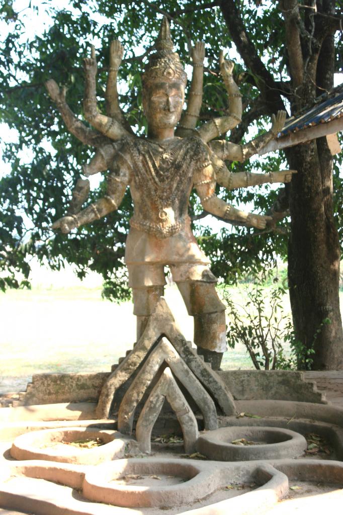 XiengKuane Buddha Park... Laos (26)