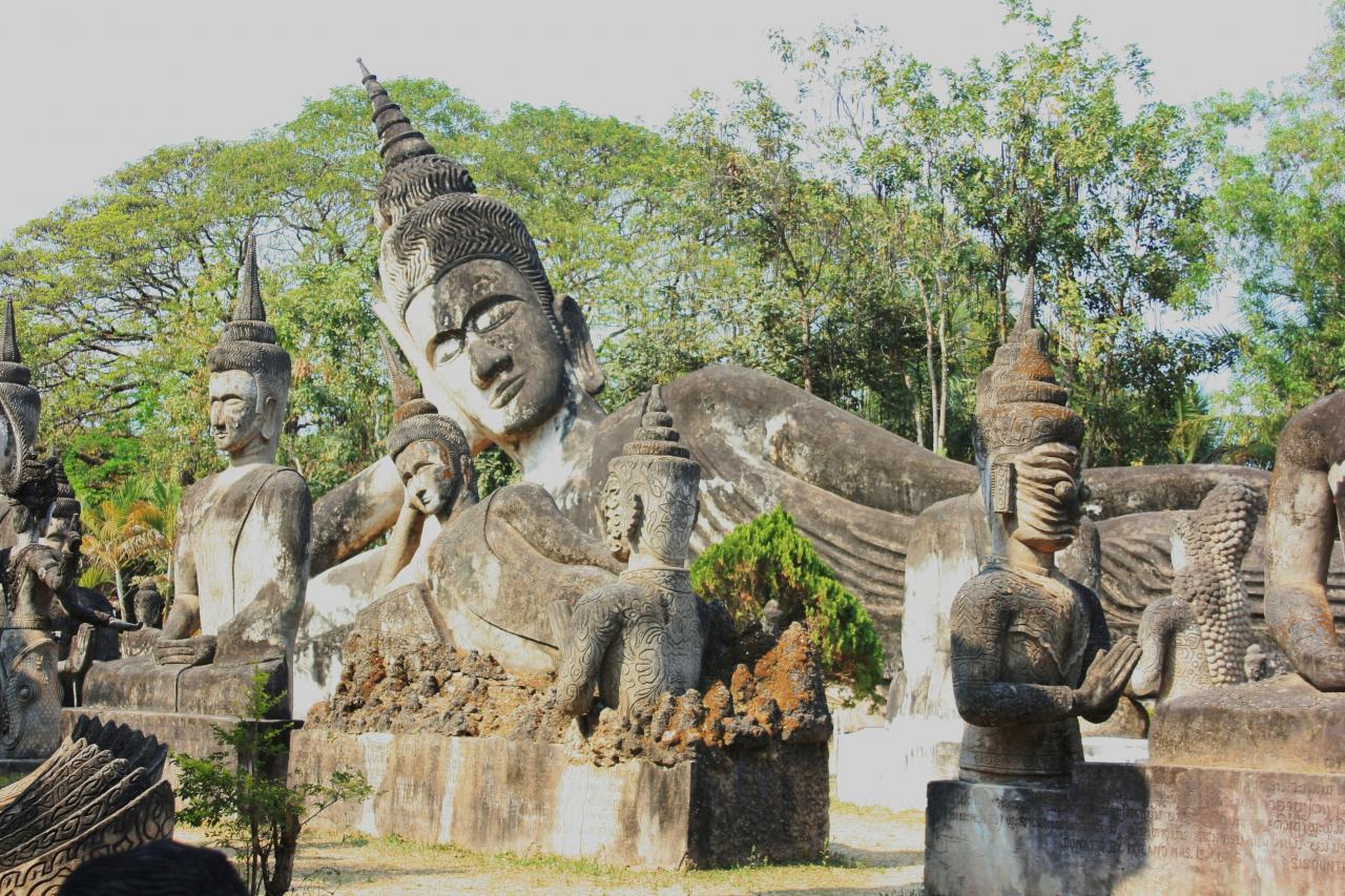 XiengKuane Buddha Park... Laos (43)