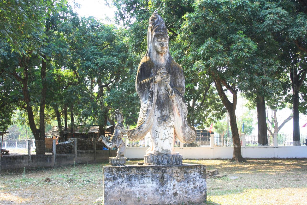 XiengKuane Buddha Park... Laos (45)