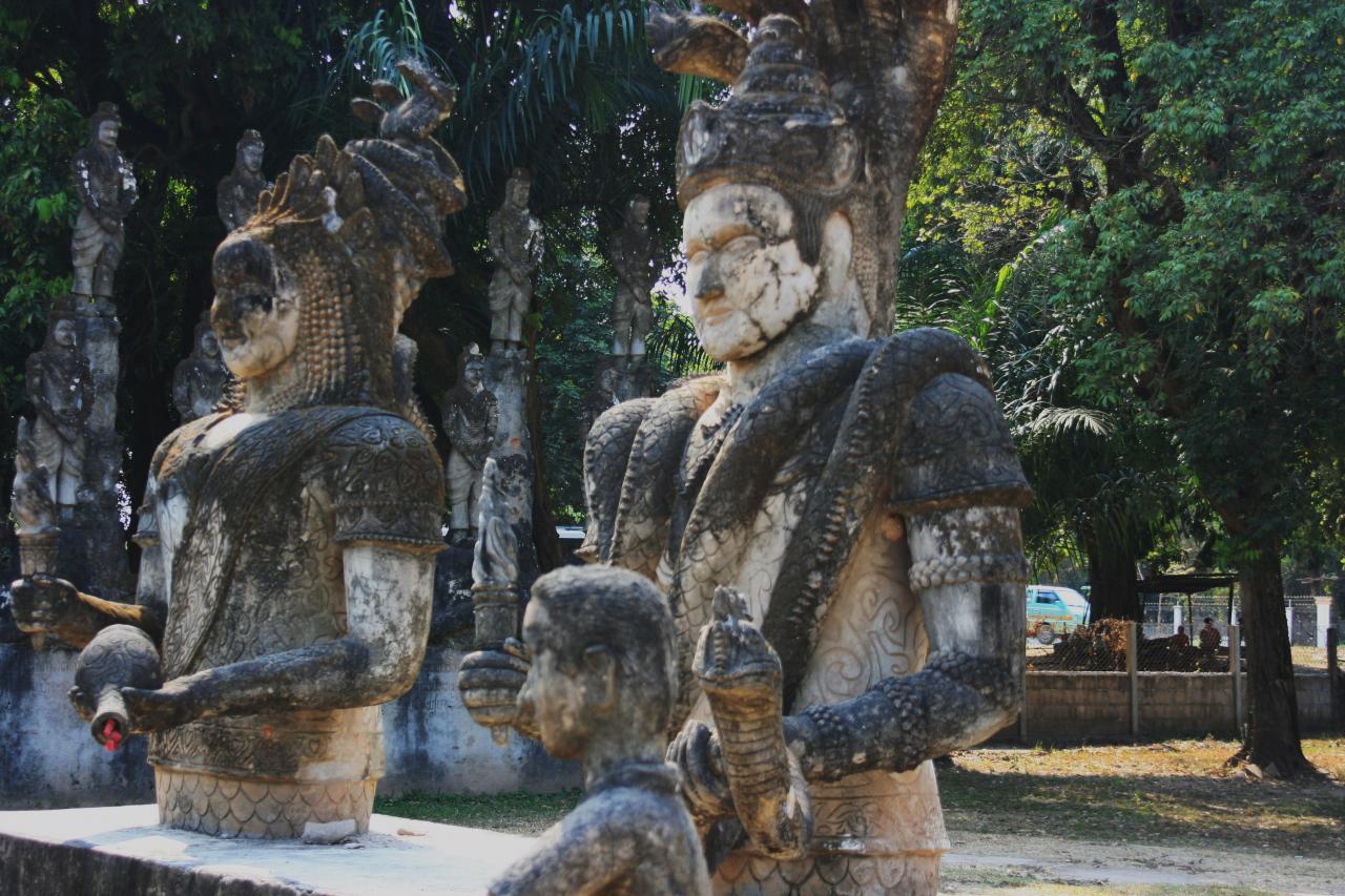 XiengKuane Buddha Park... Laos (6)
